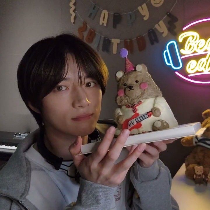Behind-the-scenes cut of Beomgyu (TOMORROW X TOGETHER)