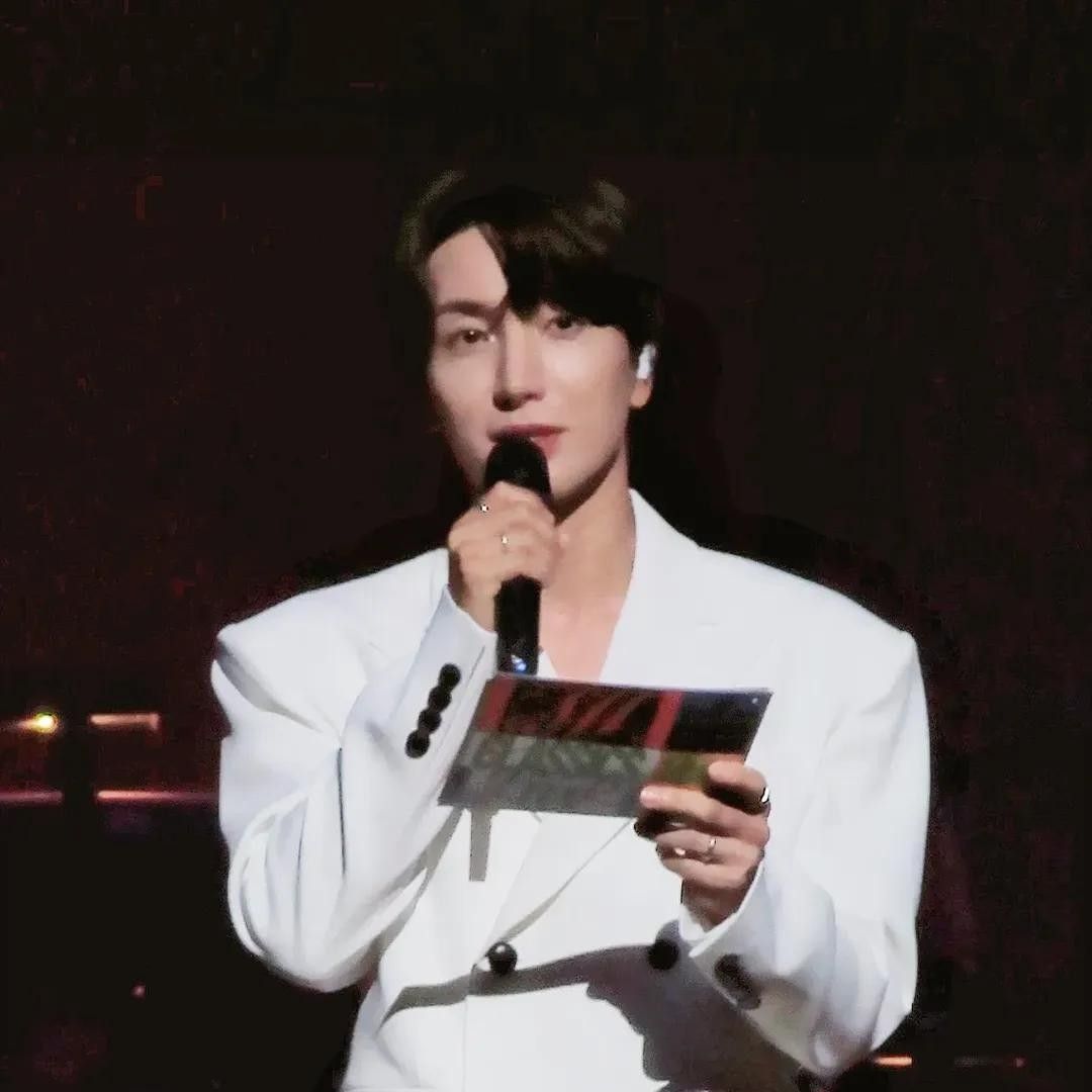 Potret di balik layar Leeteuk (Super Junior)