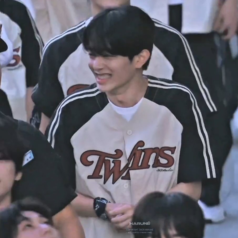 Behind-the-scenes cut of Kangmin (VERIVERY)