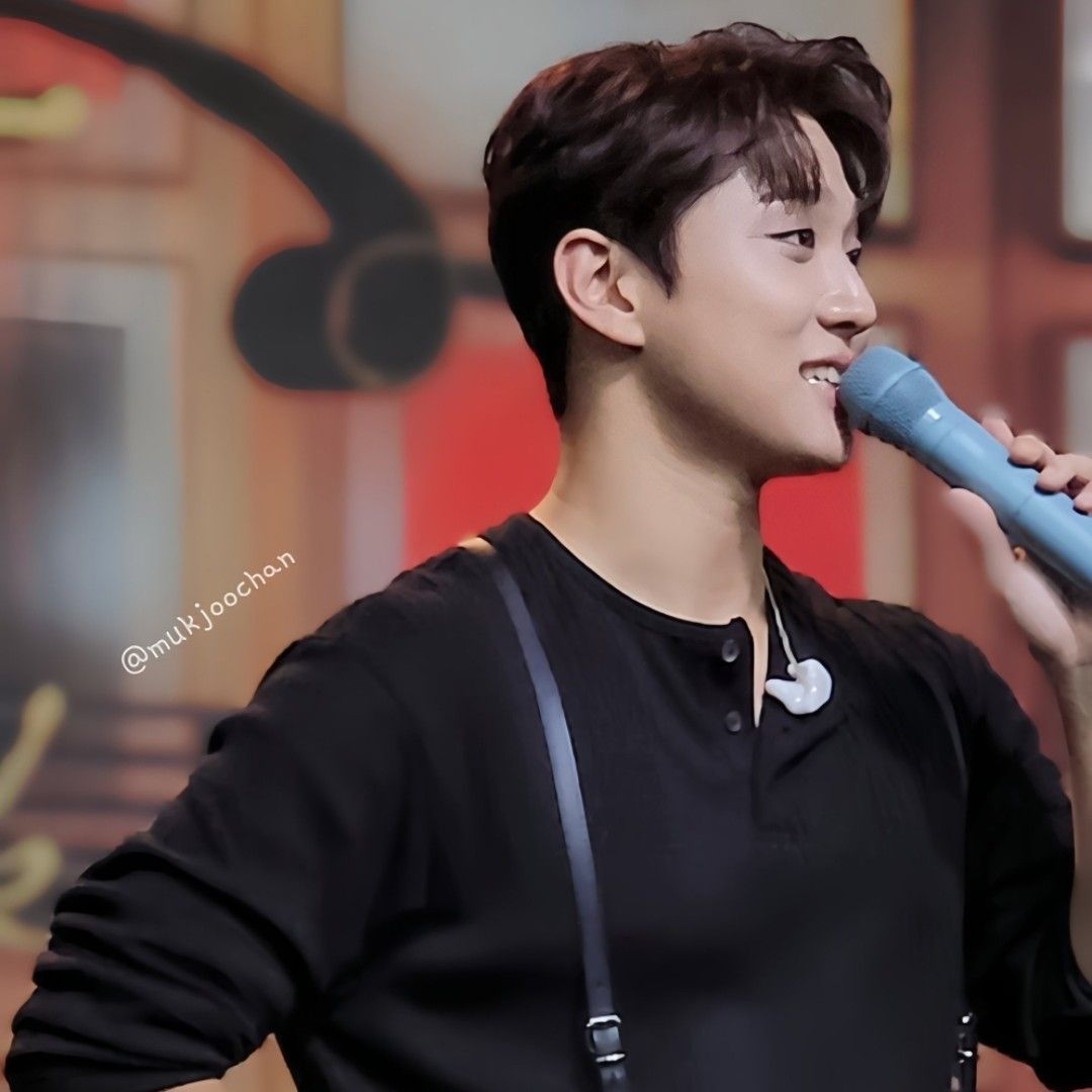 Recent activity shot of Hong Joochan (GoldenChild)