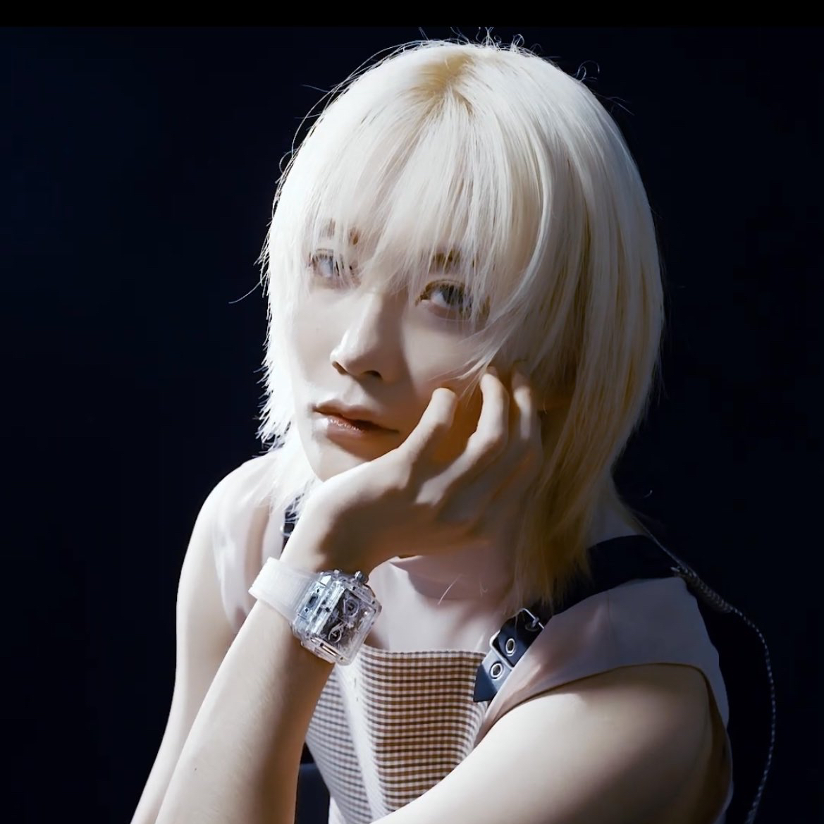 Recent activity shot of Jeonghan (SEVENTEEN)