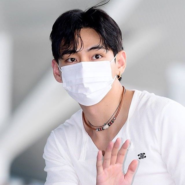 V (BTS)の最新写真