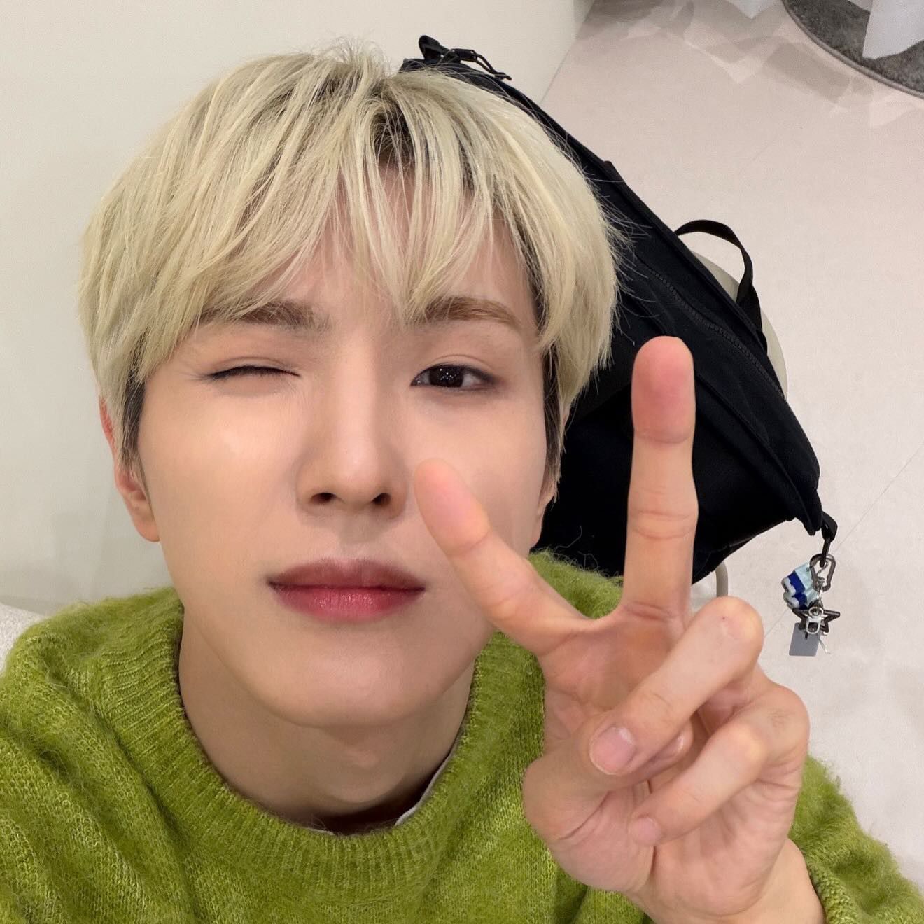 Behind-the-scenes cut of Yonghee (CIX)