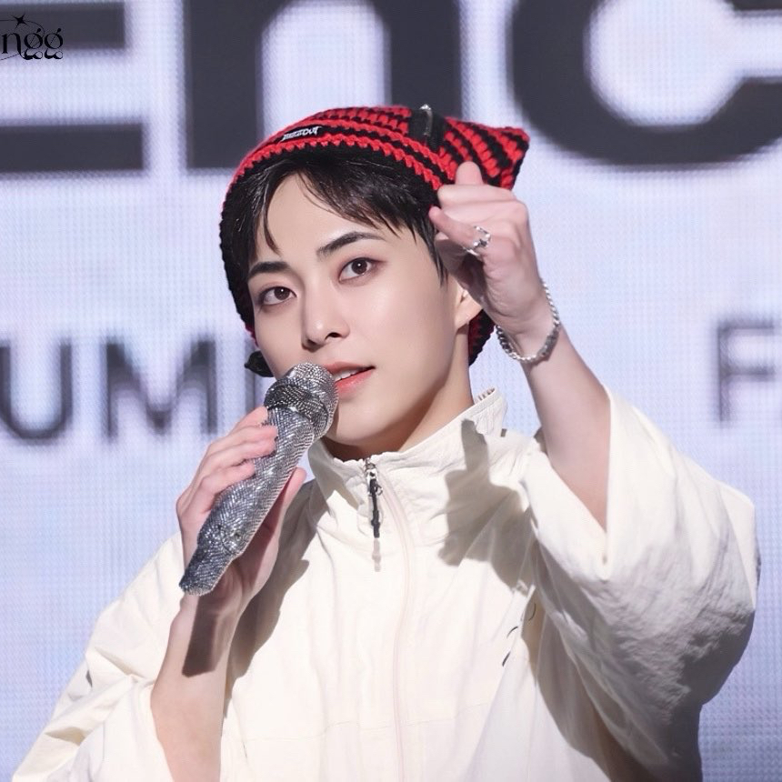 Behind-the-scenes cut of Xiumin (EXO)