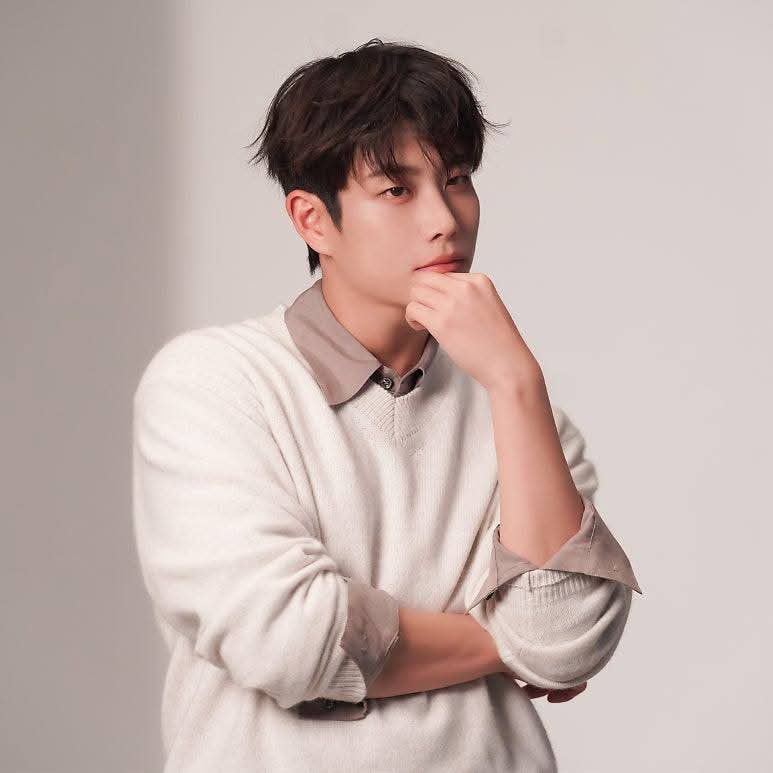 아스트로의 비하인드 컷