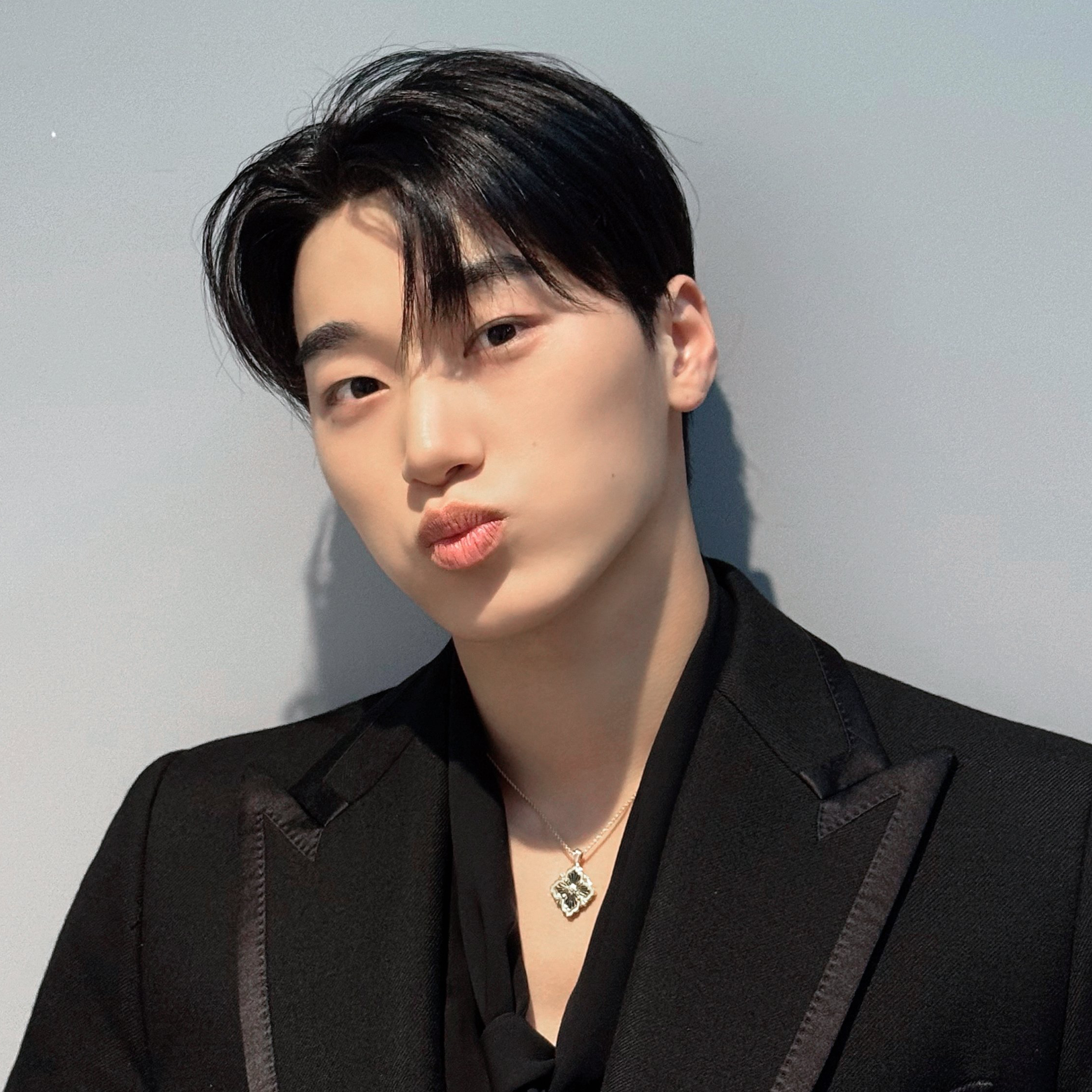 Behind-the-scenes cut of San (ATEEZ)