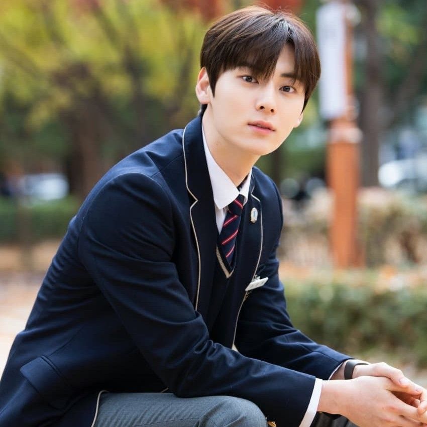 Latest photo of Hwang Minhyun