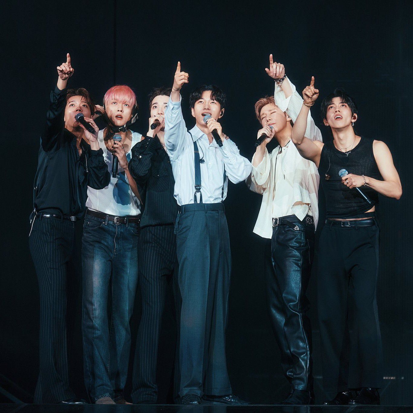 Behind-the-scenes cut of INFINITE