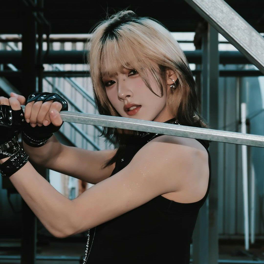 A moment captured by Hu Yetao (NexT1DE)'s fan