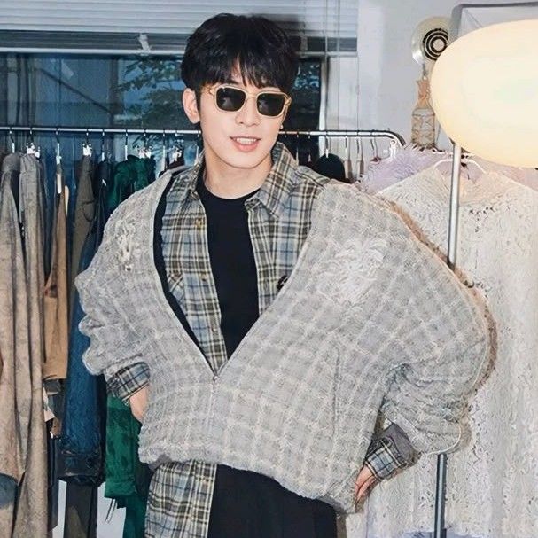 원우 (세븐틴) 최근 활동샷