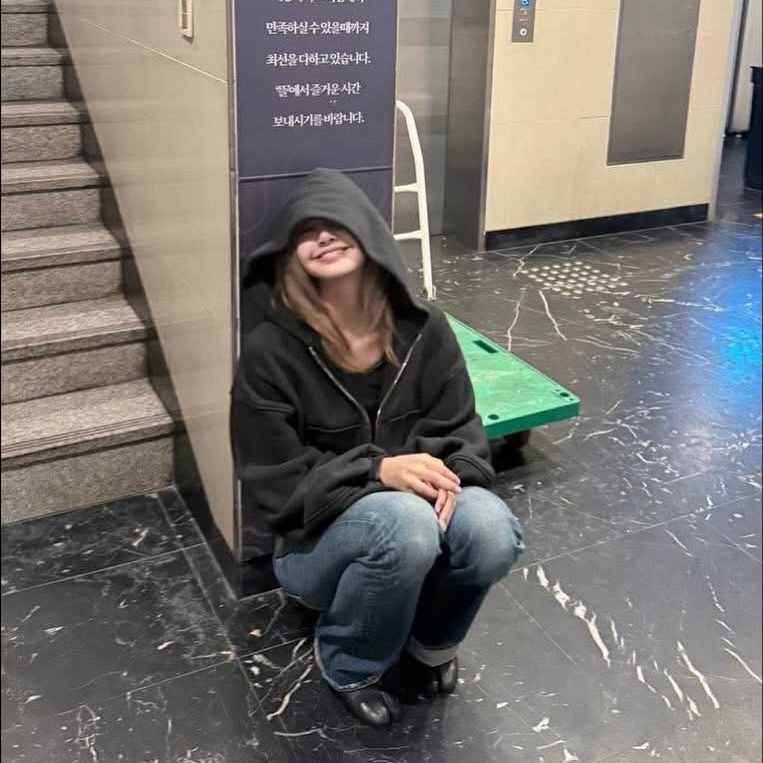 리사 (BLACKPINK) 최근 활동샷