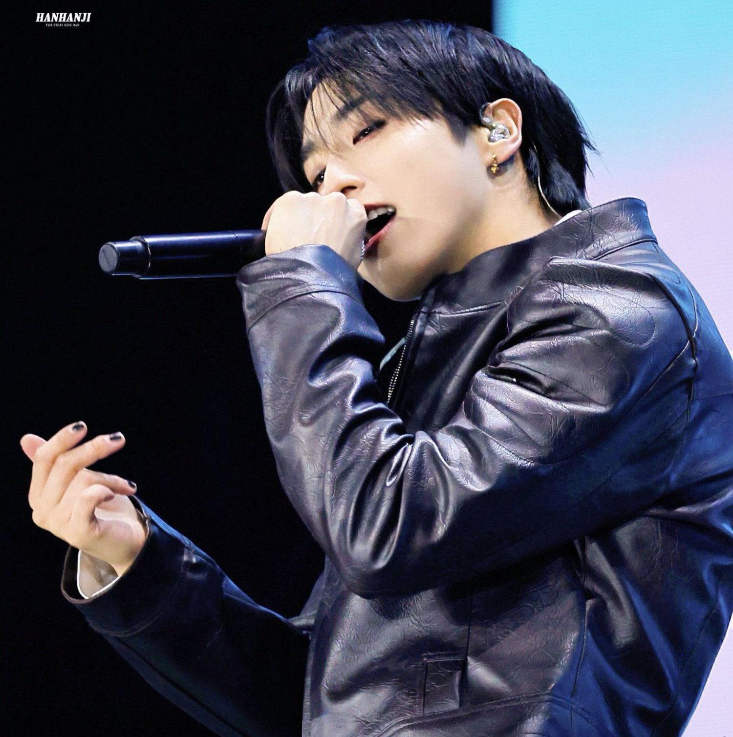 Latest photo of HAN (Stray Kids)