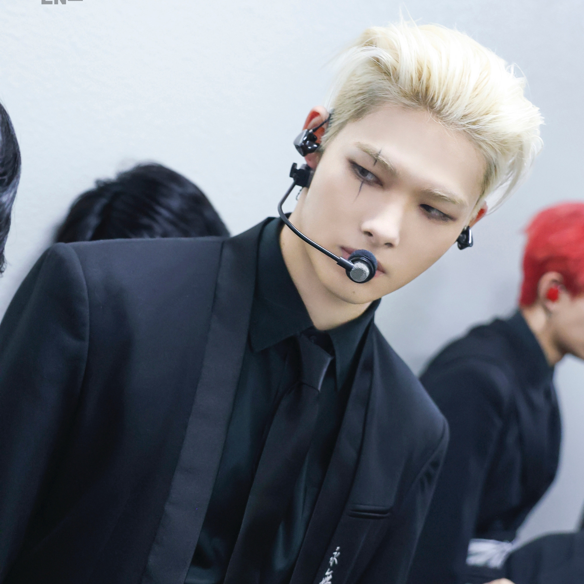 NI-KI (ENHYPEN)的幕後花絮