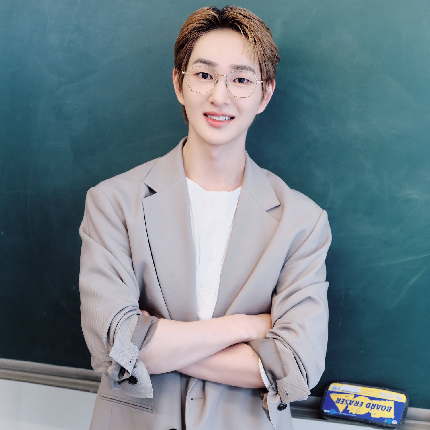 Latest photo of Onew (SHINee)