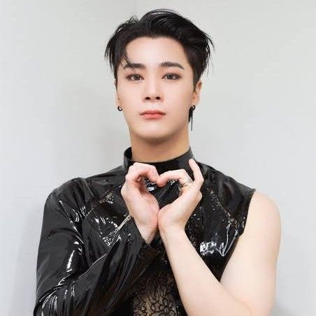 Latest photo of Moonbin (ASTRO)