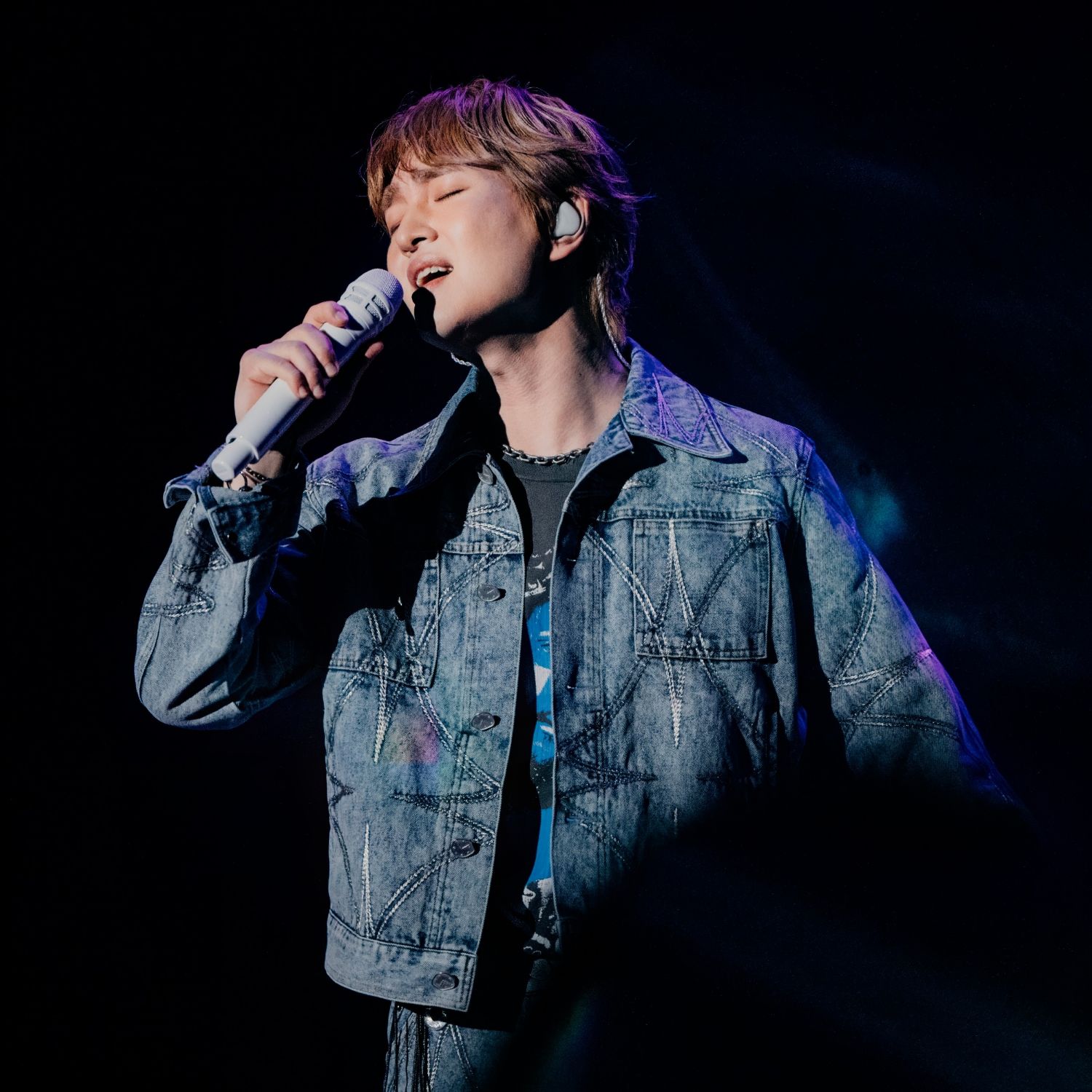 Latest photo of Onew (SHINee)