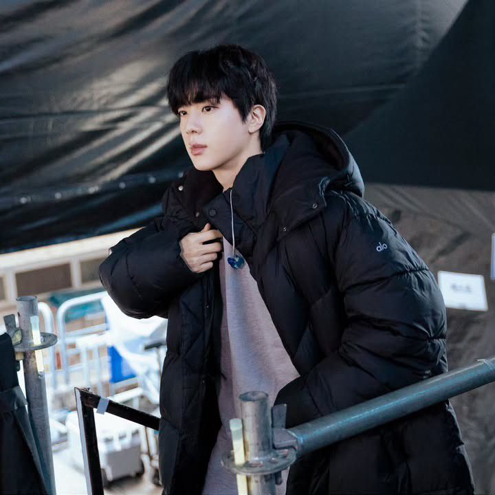 Behind-the-scenes cut of Jin (BTS)