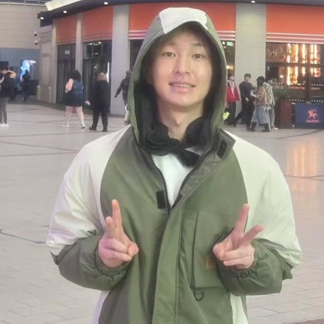 Recent activity shot of Onew (SHINee)