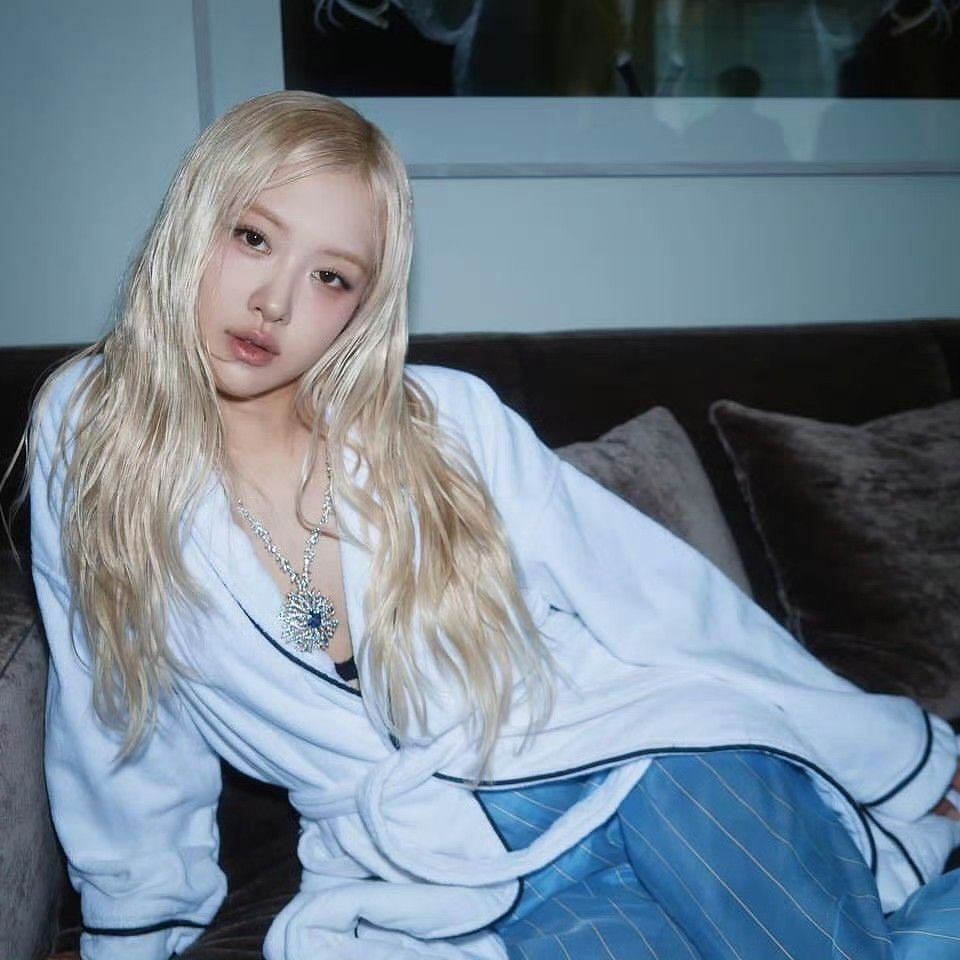 로제 (BLACKPINK)의 비하인드 컷