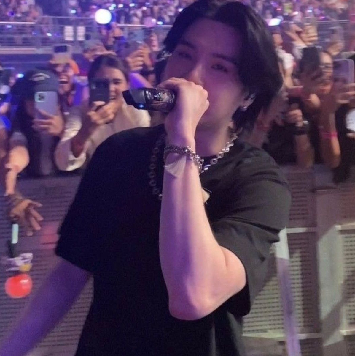 Potret di balik layar SUGA (BTS)