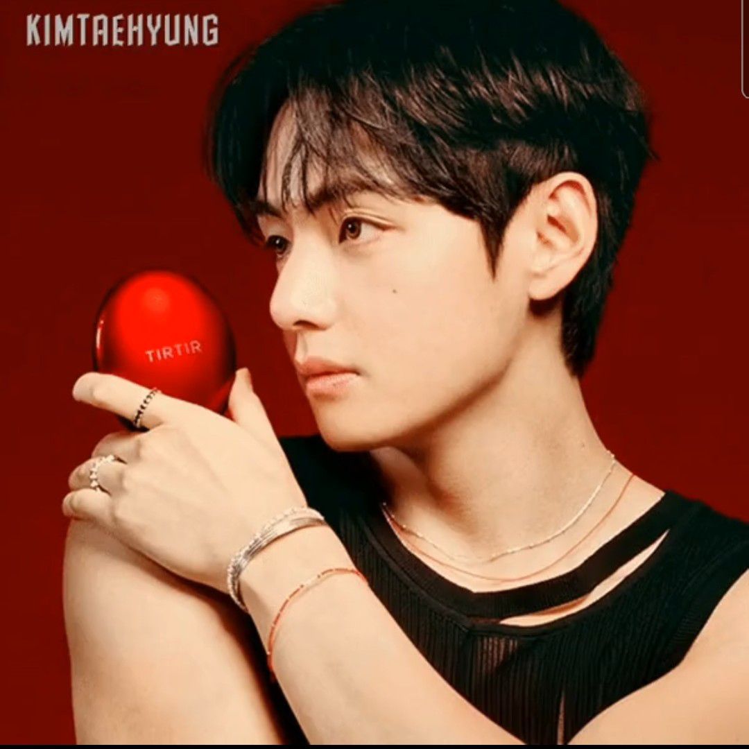 V (BTS)の最新写真