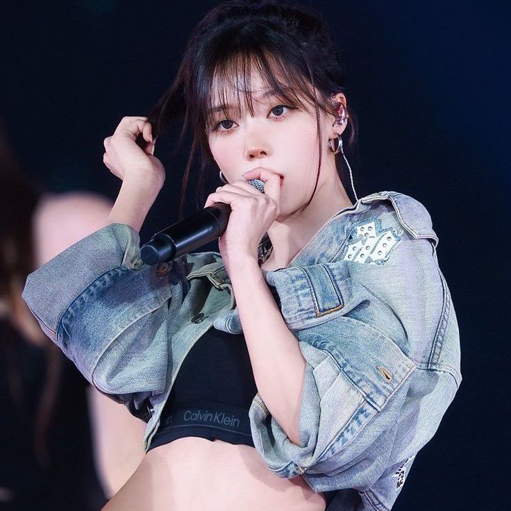 윈터 (에스파) 최근 활동샷