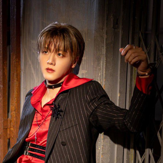Latest photo of Youngbin (SF9)