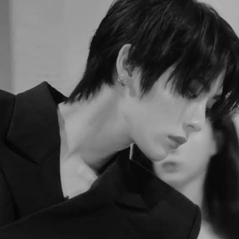 Behind-the-scenes cut of Taesan (BOYNEXTDOOR)