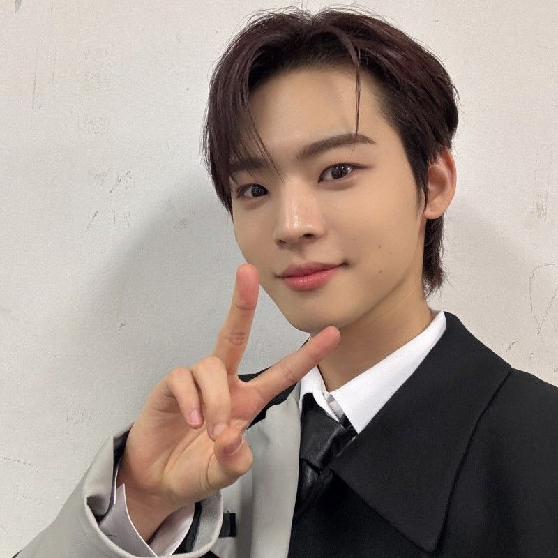 A moment captured by Hyojin (ONF)'s fan