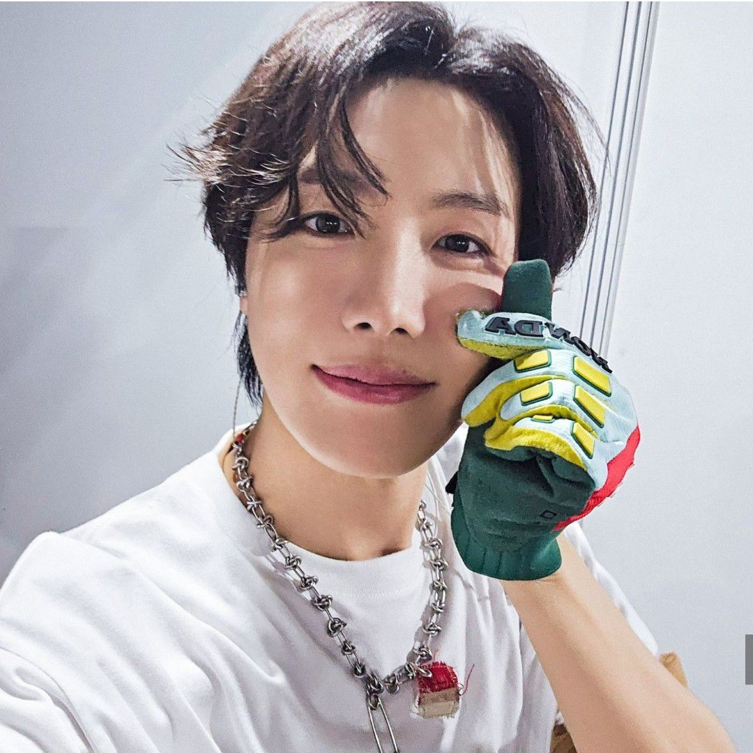 Behind-the-scenes cut of j-hope (BTS)