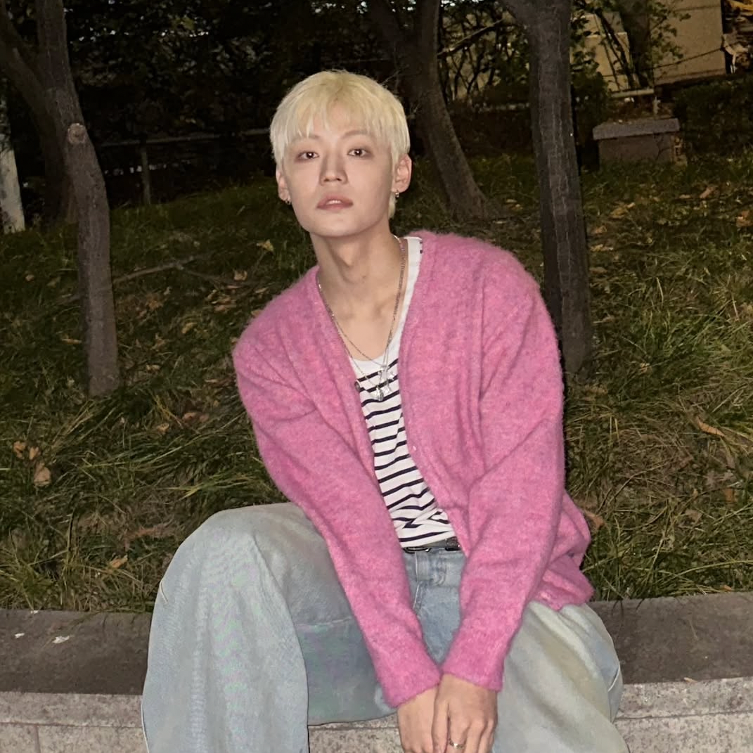 A moment captured by Chan (A.C.E)'s fan