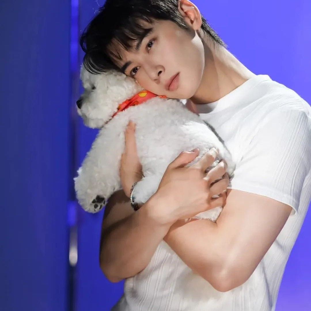 A moment captured by Eunwoo (ASTRO)'s fan