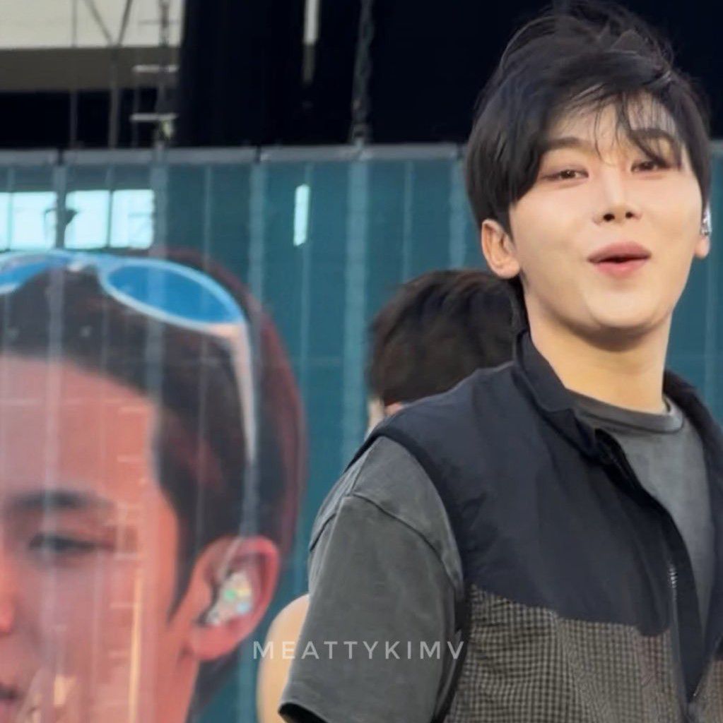 Recent activity shot of Seungkwan (SEVENTEEN)