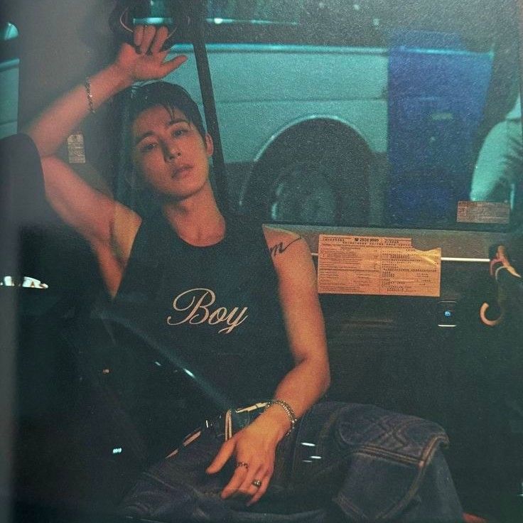 Behind-the-scenes cut of B.I