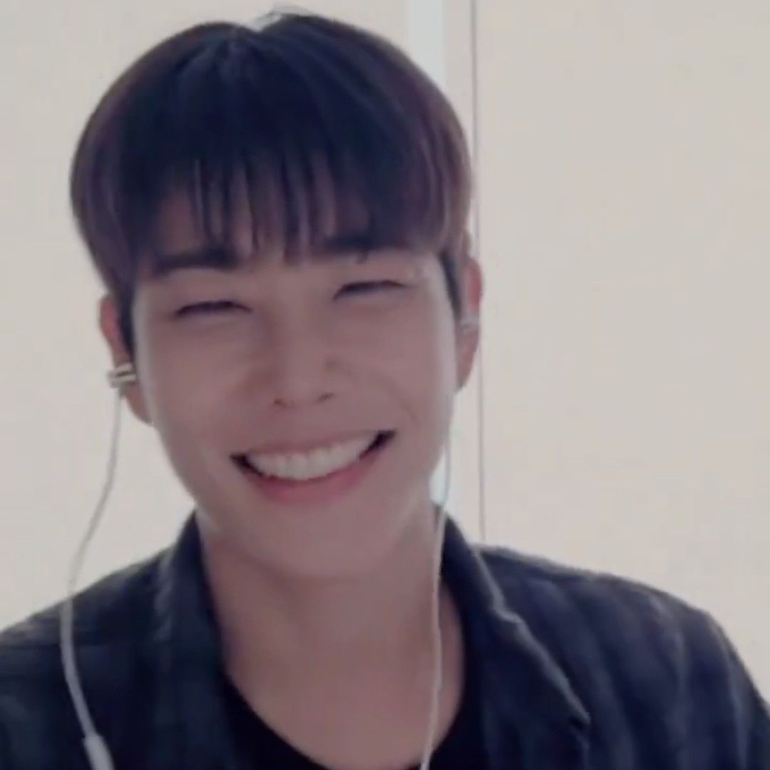 Foto aktivitas terbaru MJ (ASTRO)