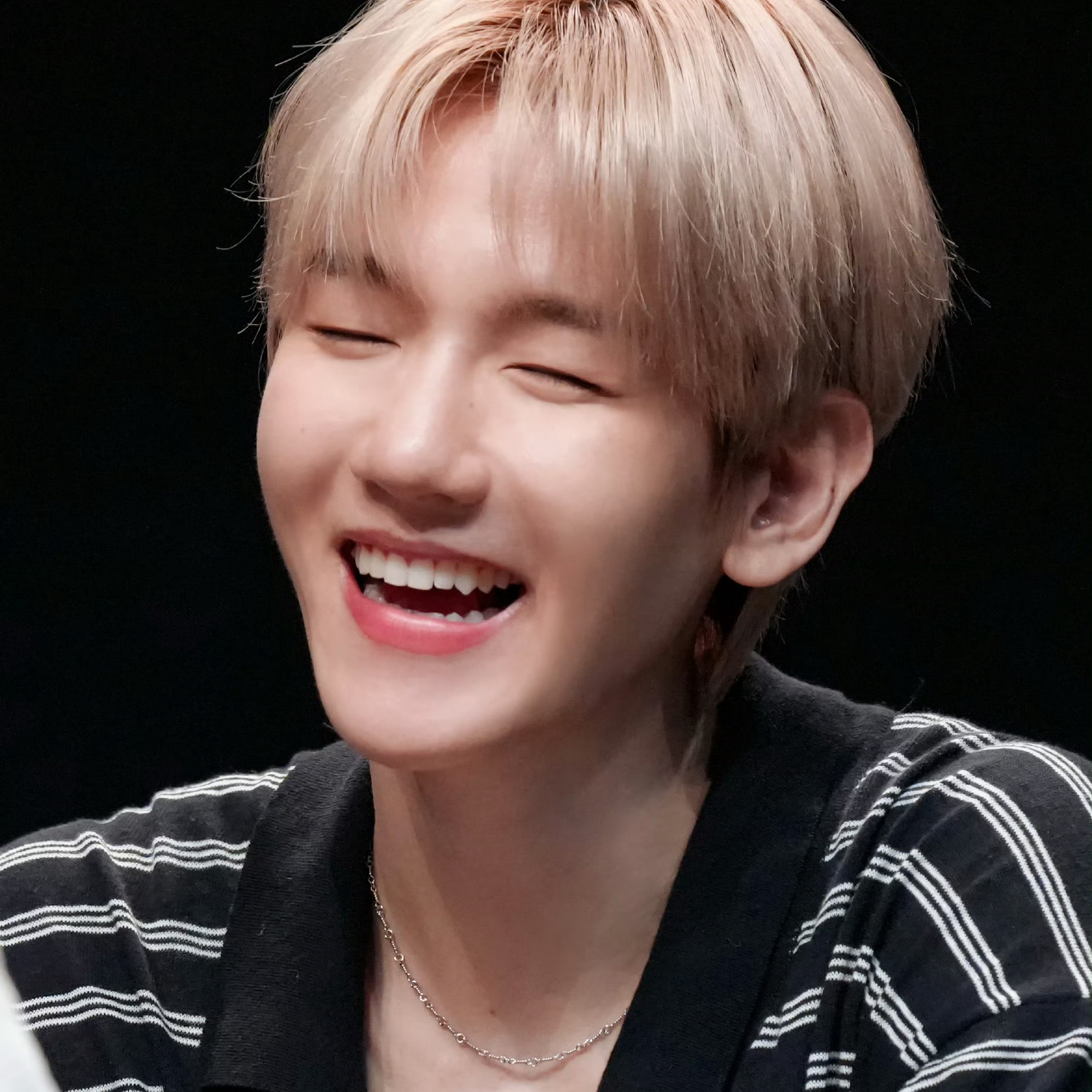 Recent activity shot of Baekhyun (EXO)