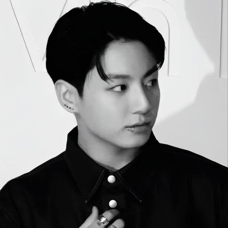 Latest photo of Jungkook (BTS)