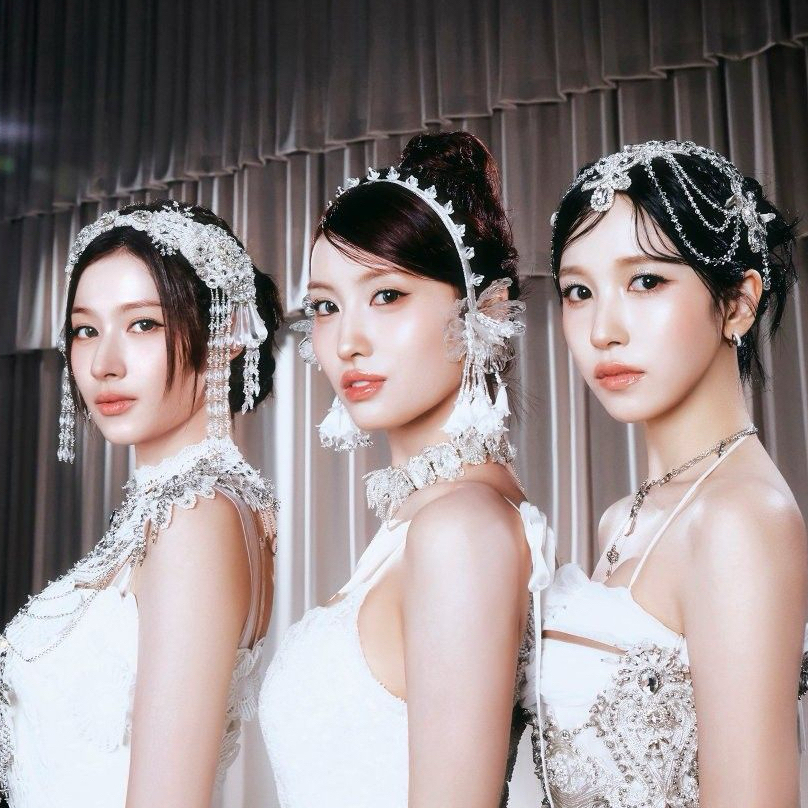 Mina (TWICE)的最新照片