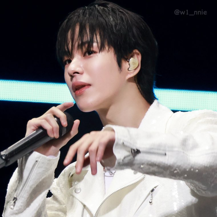 A moment captured by Yoon Jaehyuk (TREASURE)'s fan
