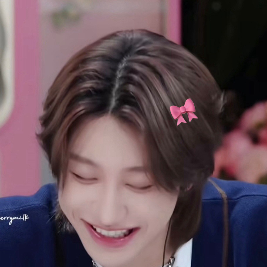 Behind-the-scenes cut of The 8 (SEVENTEEN)