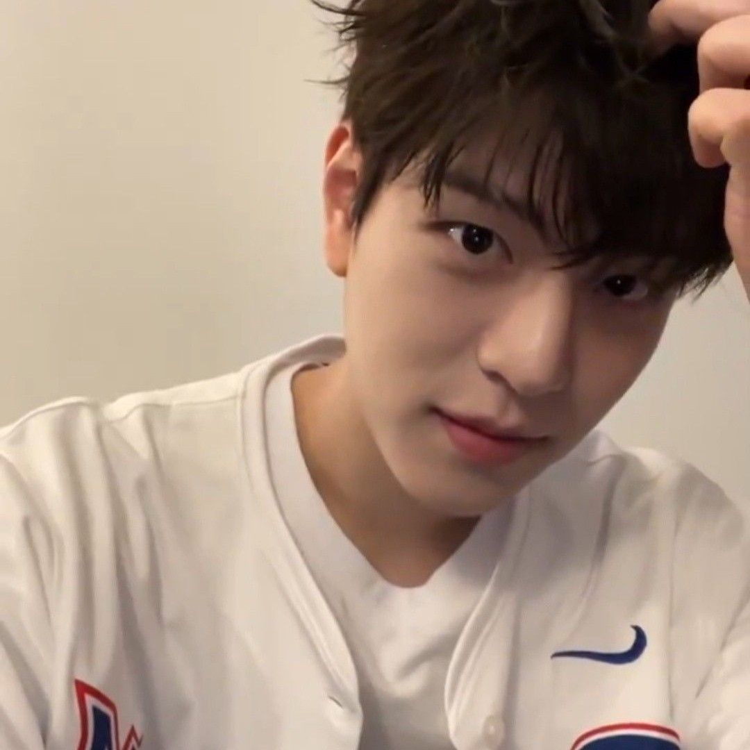 Behind-the-scenes cut of Seungmin (Stray Kids)