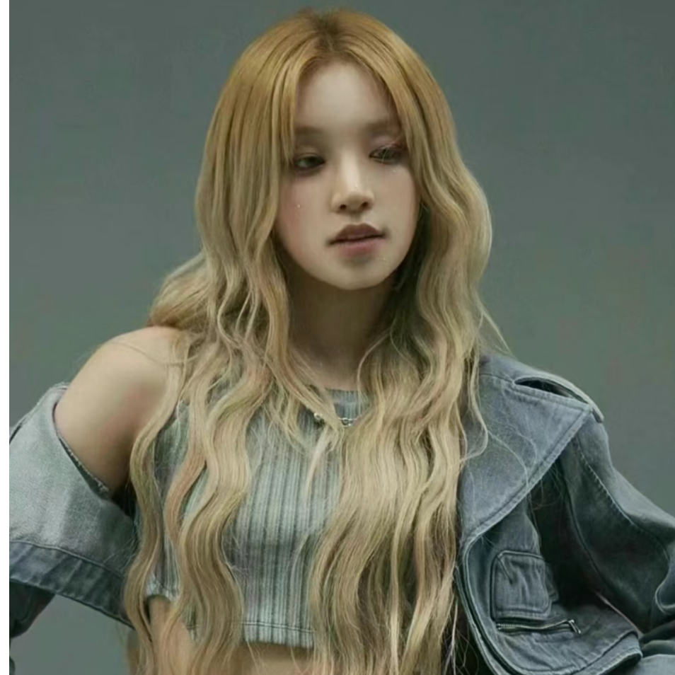 A moment captured by Yuqi ((G)I-DLE)'s fan