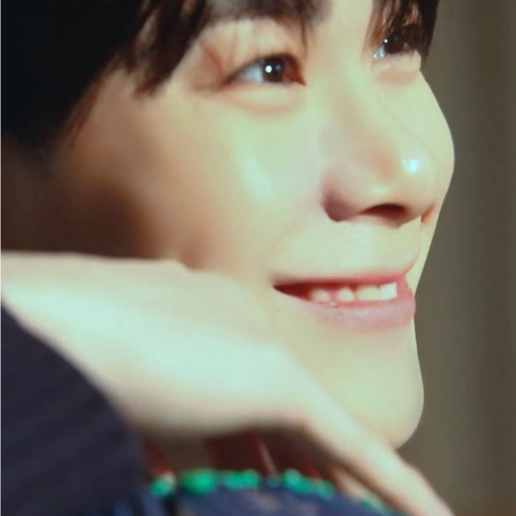 A moment captured by Moonbin (ASTRO)'s fan