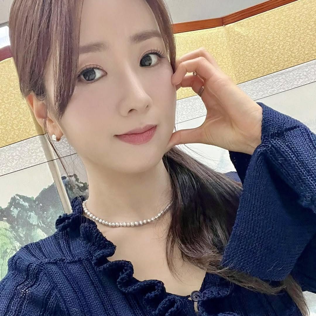 Recent activity shot of Yoon Bomi (Apink)