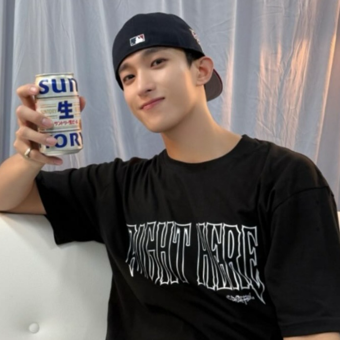 Behind-the-scenes cut of DK (SEVENTEEN)