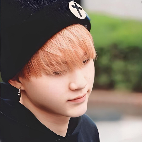 슈가 (방탄소년단)의 최신 사진