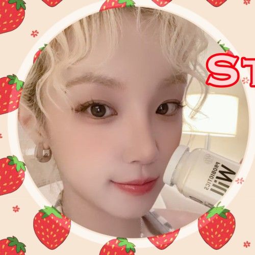 Latest photo of Yuqi (i-dle)