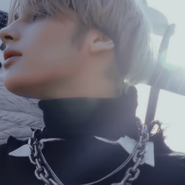 Latest photo of HueningKai (TOMORROW X TOGETHER)