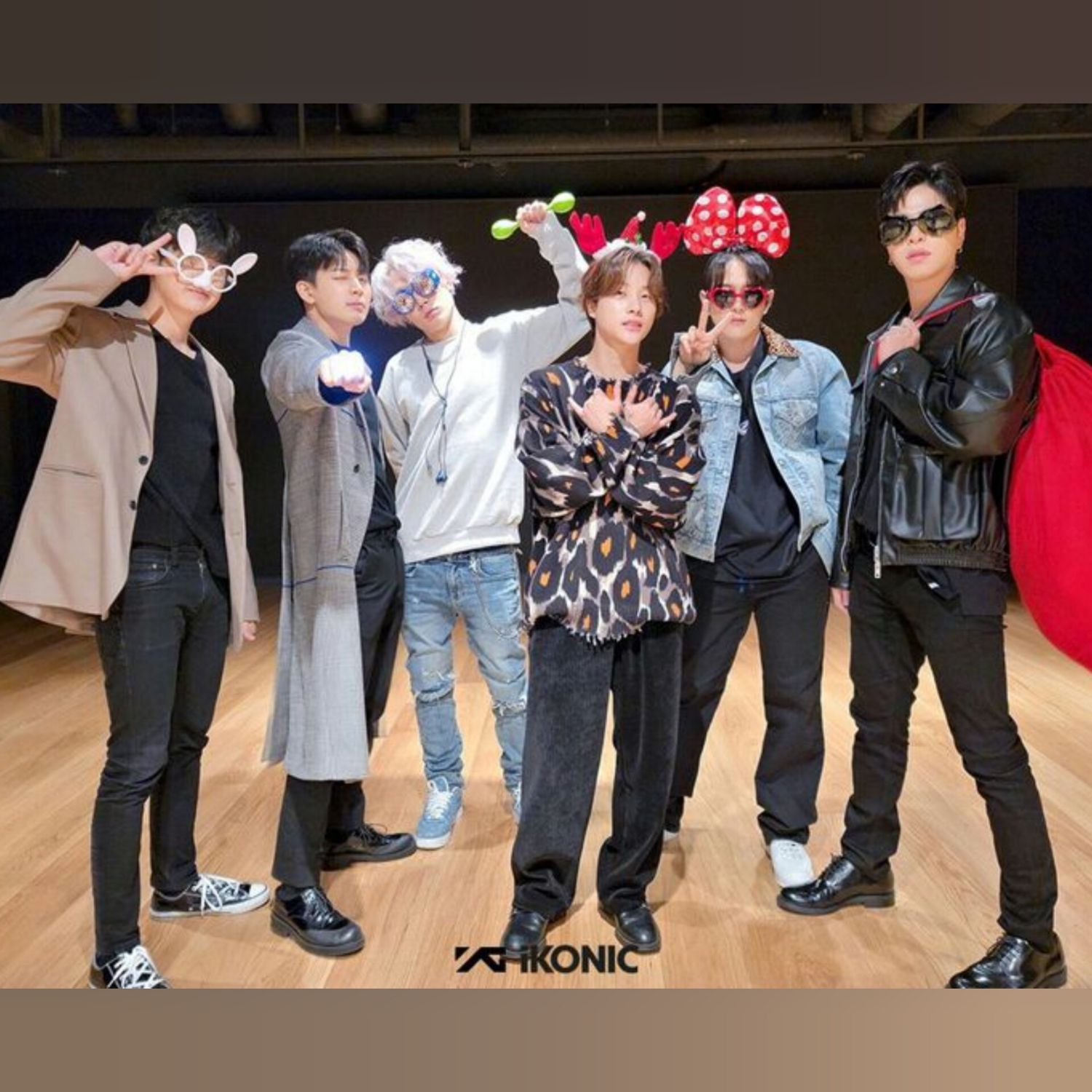 Behind-the-scenes cut of iKON