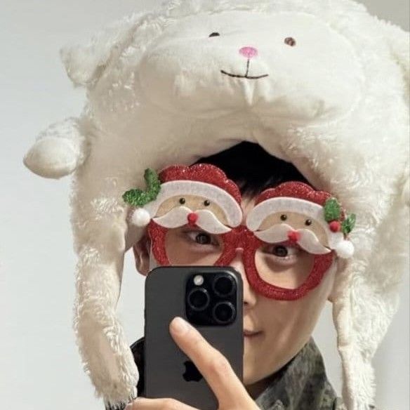 A moment captured by Eunwoo (ASTRO)'s fan